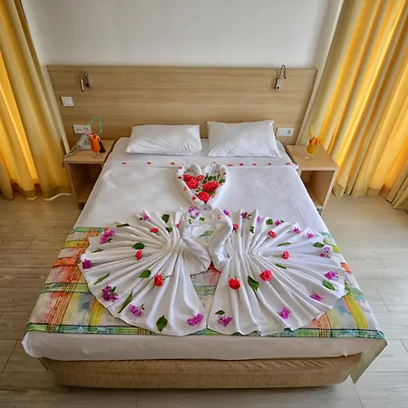 City Hotel Marmaris 3*