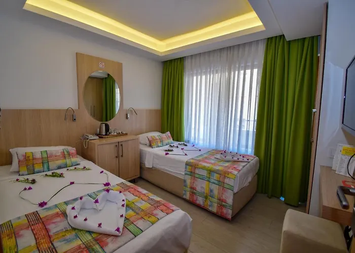 City Hotel Marmaris Отель Мармарис