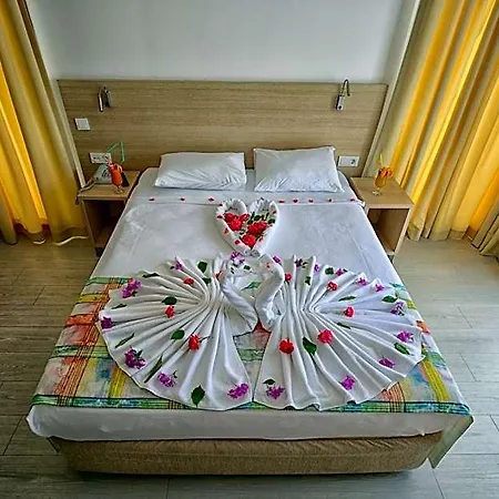 City Hotel Marmaris Hotel