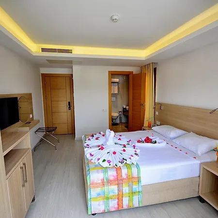 City Hotel Marmaris Hotell 3*