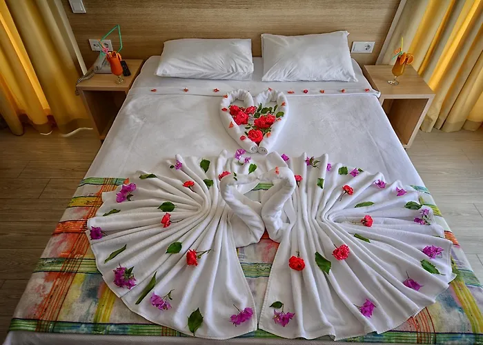 City Hotel Marmaris 3* מרמריס
